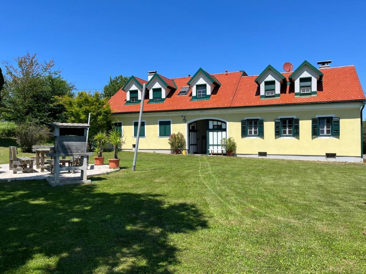 Landhaus Dasthomas Henndorf im Burgenland 外观 照片
