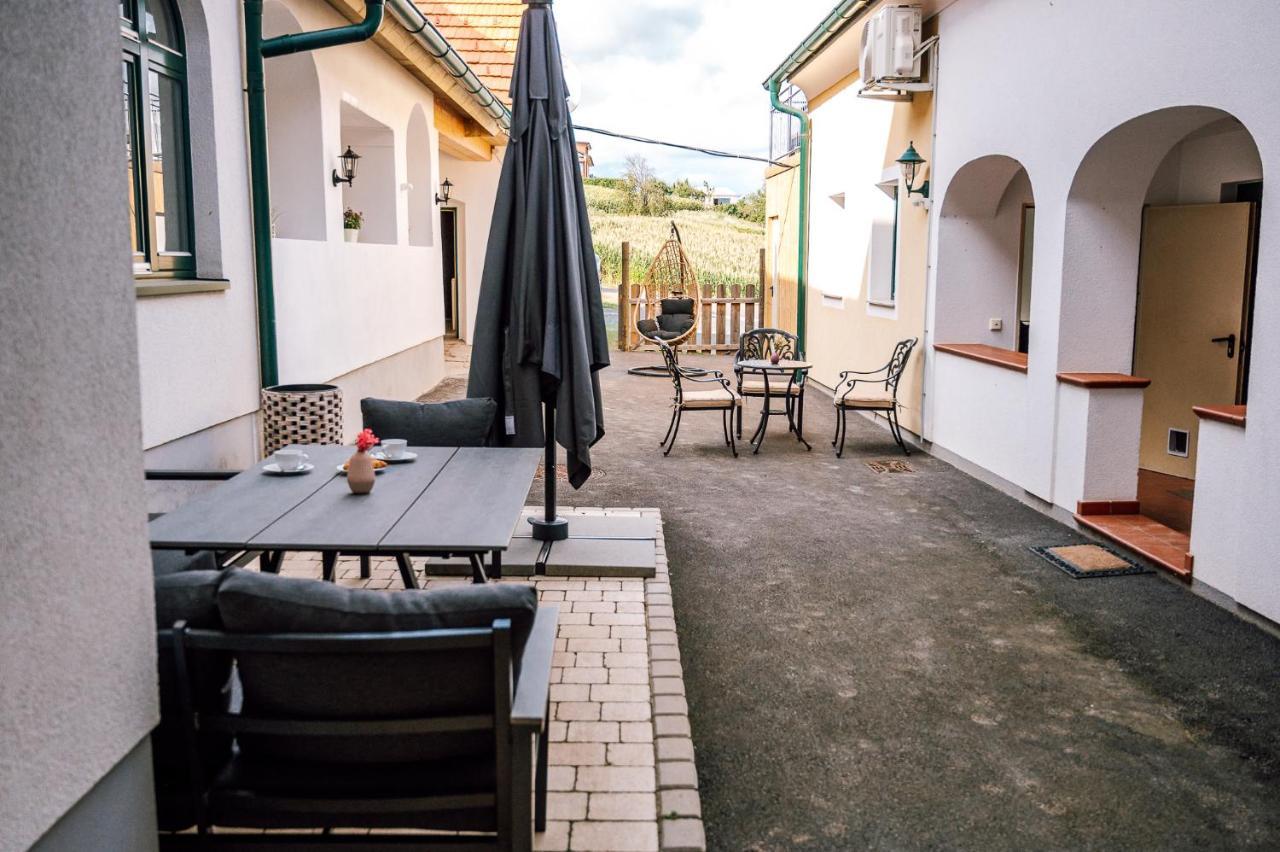 Landhaus Dasthomas Henndorf im Burgenland 外观 照片