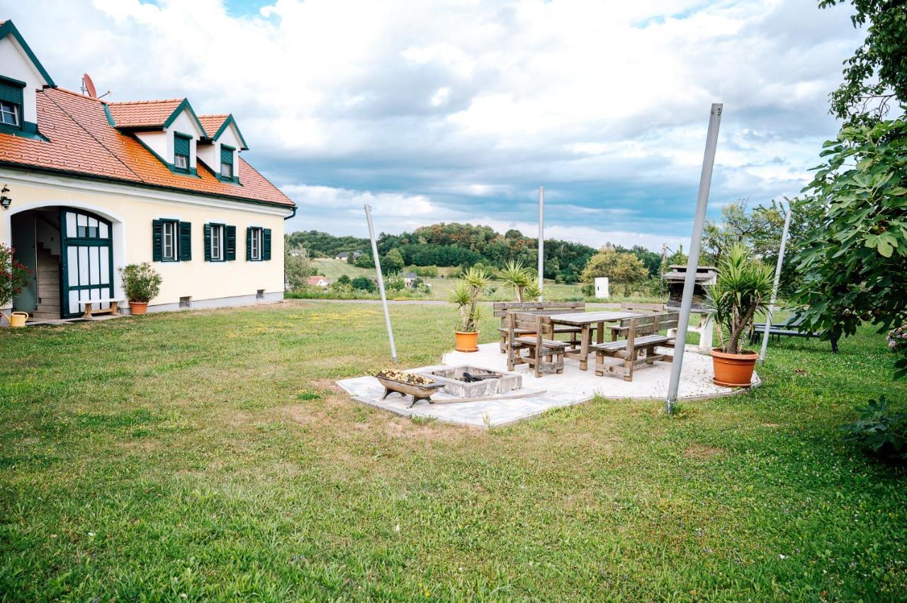 Landhaus Dasthomas Henndorf im Burgenland 外观 照片